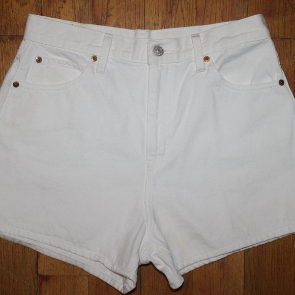 Levis "Big E" Denim Shorts - Picture 1 of 10